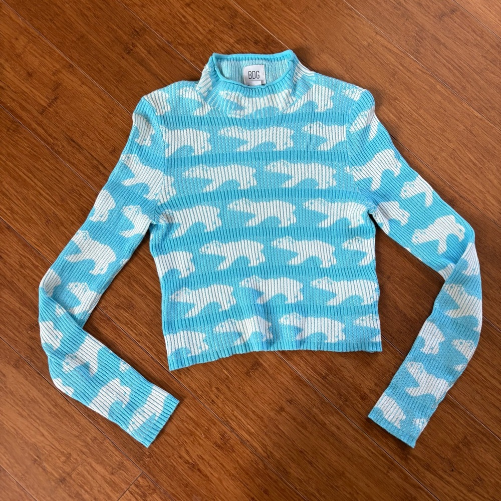 URBAN OUTFITTERS BDG POLAR BEAR LONG SLEEVE MOCK NECK CROPPED SWEATER SMALL